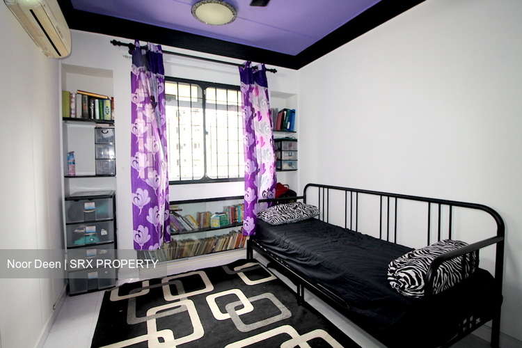 Rivervale Crescent thumbnail photo